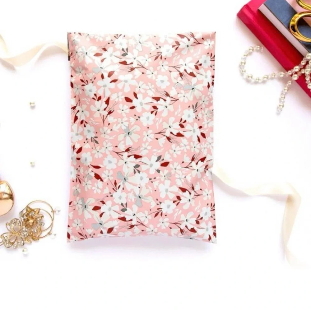 15 Spring Patterned 7.5” x 10.5” Polymailers